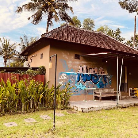 Pedidi Penida Hostel Batununggul Buitenkant foto