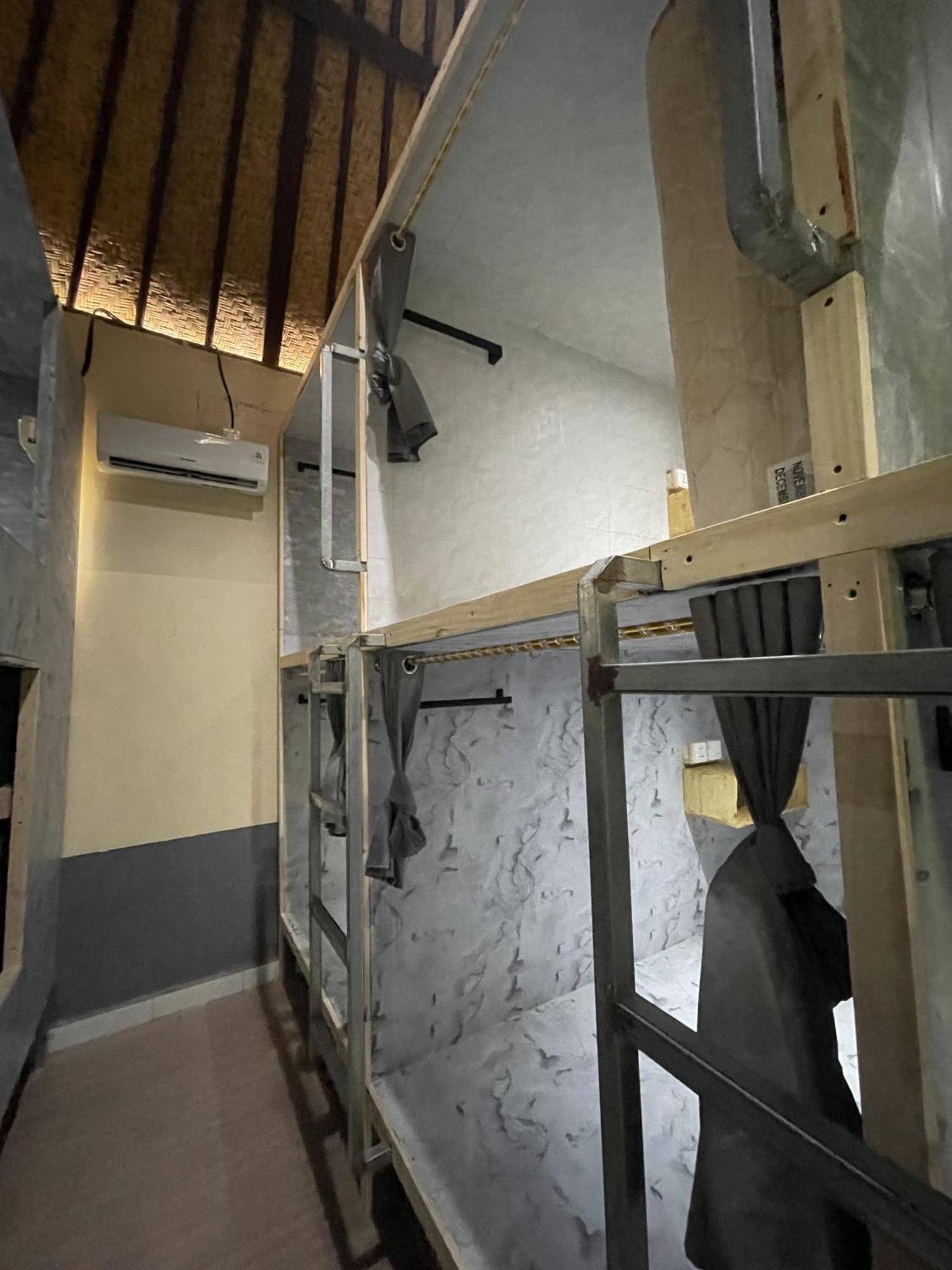 Pedidi Penida Hostel Batununggul Buitenkant foto
