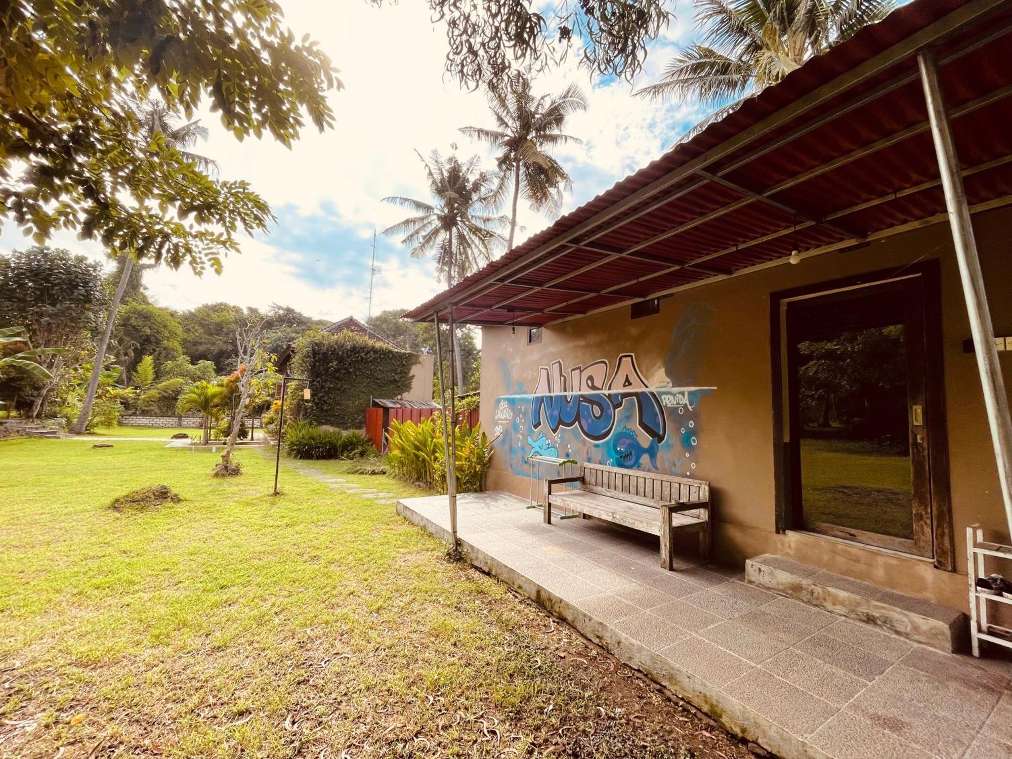 Pedidi Penida Hostel Batununggul Buitenkant foto